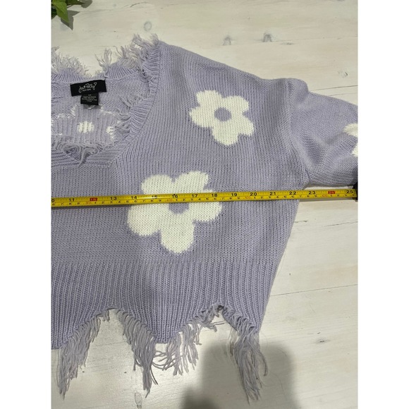 Just‎ Polly New York Lilac White Flower Cropped Distressed Sweater - M - Picture 4 of 6